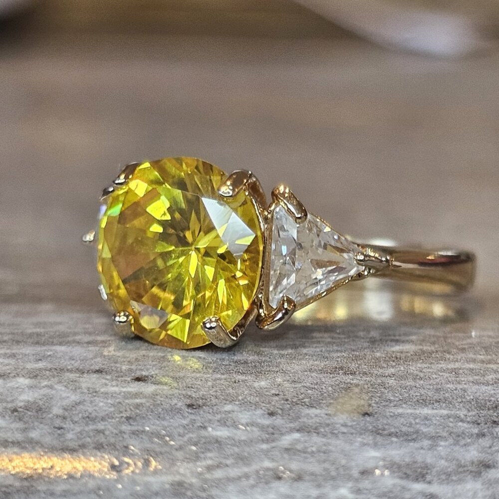 VTG 60s Yellow Cocktail Ring 18K HGE Gold Plate Rhinestone Sz 7 Round Cut - Picture 8 of 16